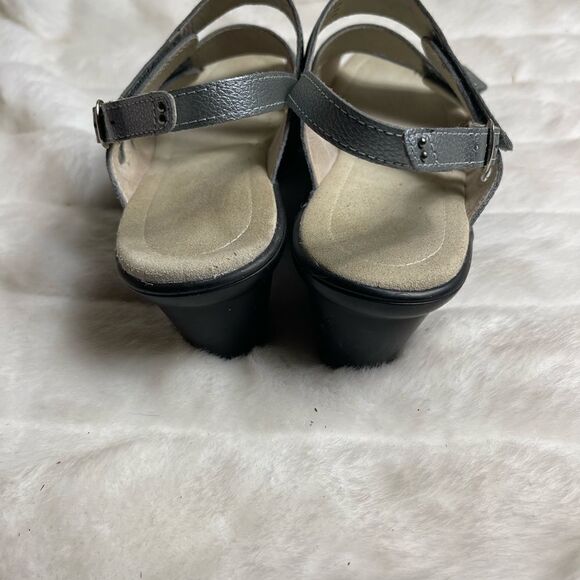 Propèt leather gray adjustable  Velcro straps 2”wedge sandals size8.5 - Picture 6 of 9